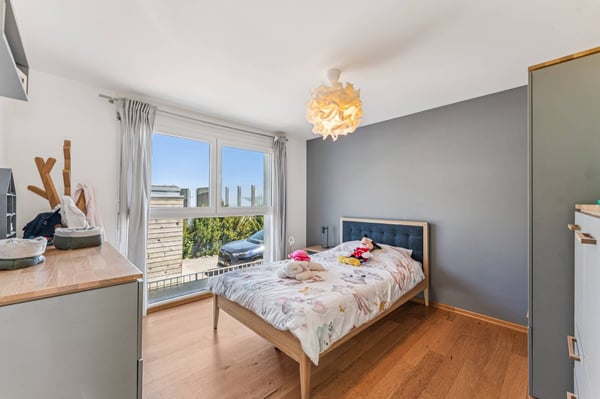 Magnifique maison avec appartement de rendement et piscine 6