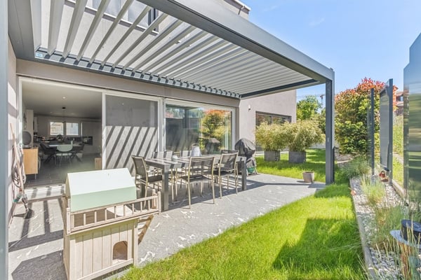 Moderne maison mitoyenne au coeur du village 1