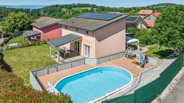 Magnifique propriété avec piscine, alliant confort et qualité de vie 1