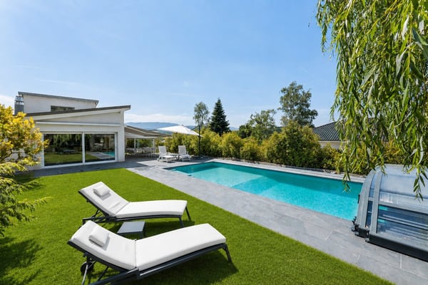 Magnifique villa individuelle de 7.5 pièces au design contemporain 2