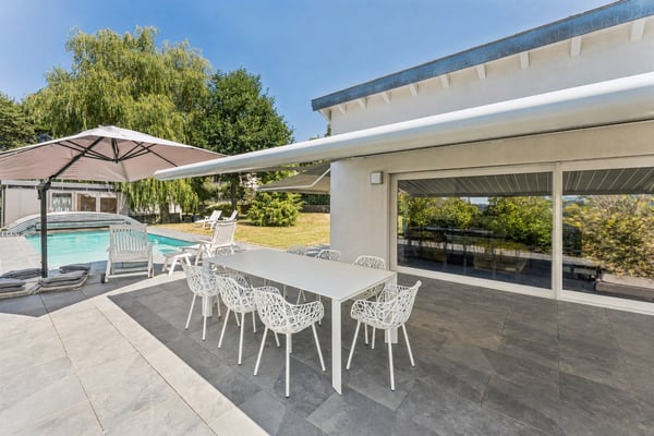 Magnifique villa individuelle de 7.5 pièces au design contemporain 10
