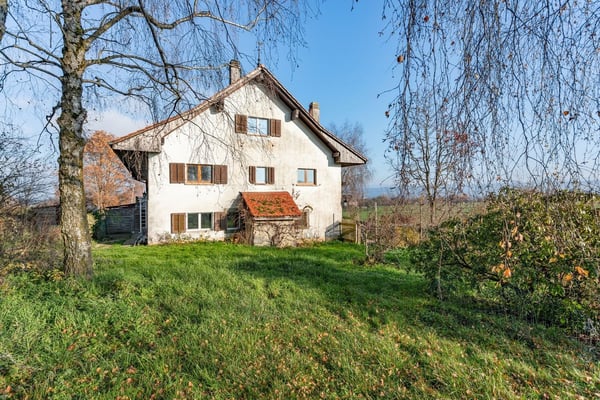 Belle ferme jumelée dans un cadre verdoyant en campagne fribourgeoise 3