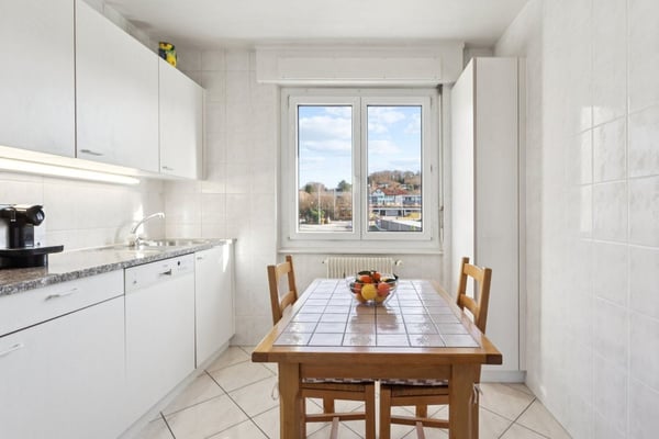 Appartement traversant avec vue sur les montagnes 8