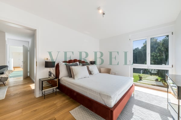 Villa d'architecte dans un quartier prestigieux 8