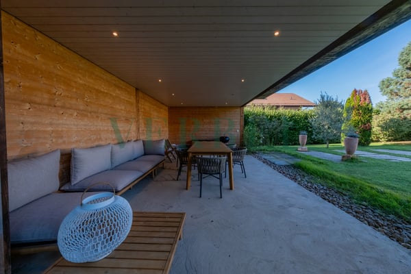 Villa d'architecte dans un quartier prestigieux 12