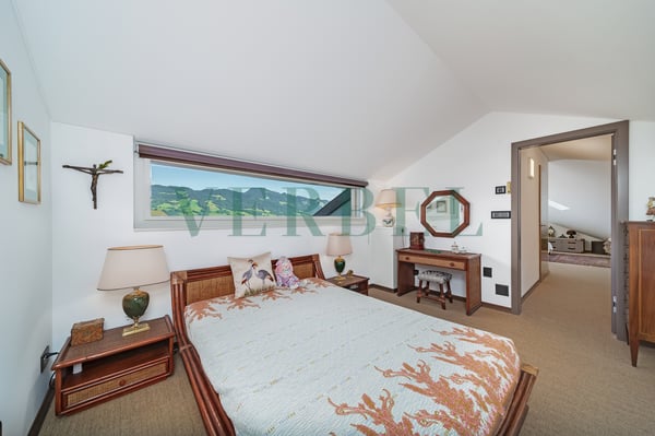 Duplex en attique avec vue exceptionnelle sur lac et montagnes 13