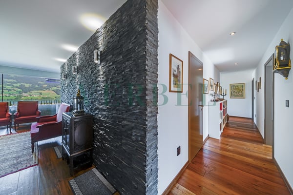 Duplex en attique avec vue exceptionnelle sur lac et montagnes 5