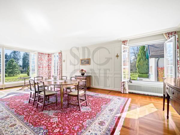 En exclusivité : élégante propriété de maître dans un havre de paix 4