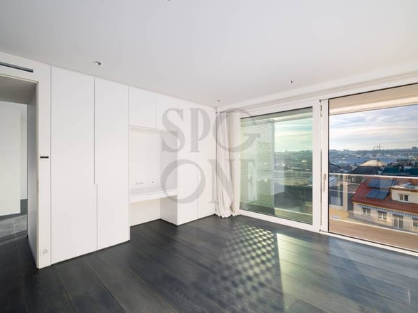 Triplex d'exception avec vues imprenables sur le lac et les Alpes 12