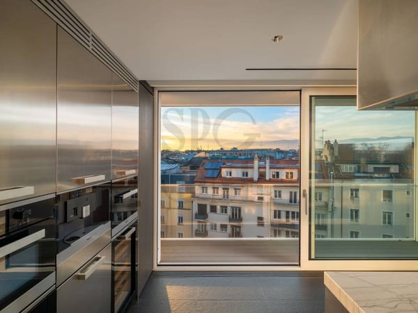 Triplex d'exception avec vues imprenables sur le lac et les Alpes 7