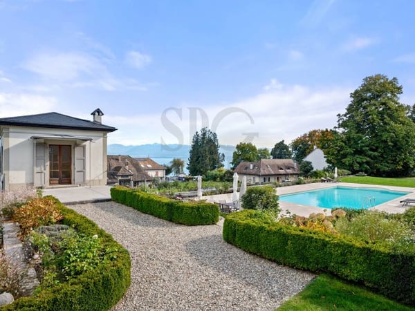 Raffinement et vue imprenable sur le Léman 12