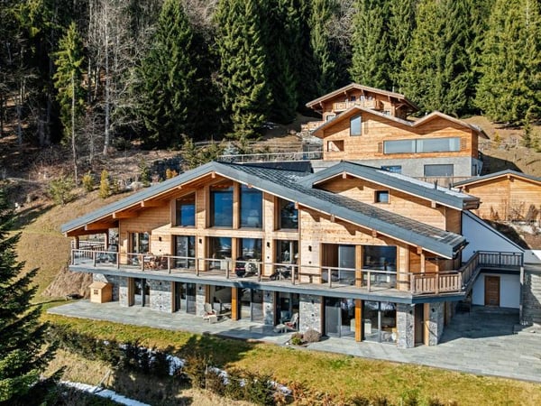 Chalet de grand standing avec vue panoramique 1