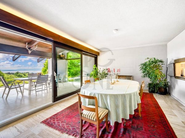 Une villa signature avec vue sur le lac 3
