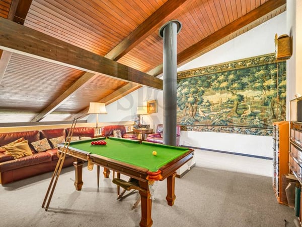 Une villa signature avec vue sur le lac et les montagnes 8