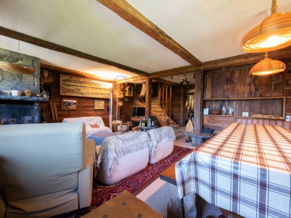 Chalet typique avec vue à couper le souffle 7