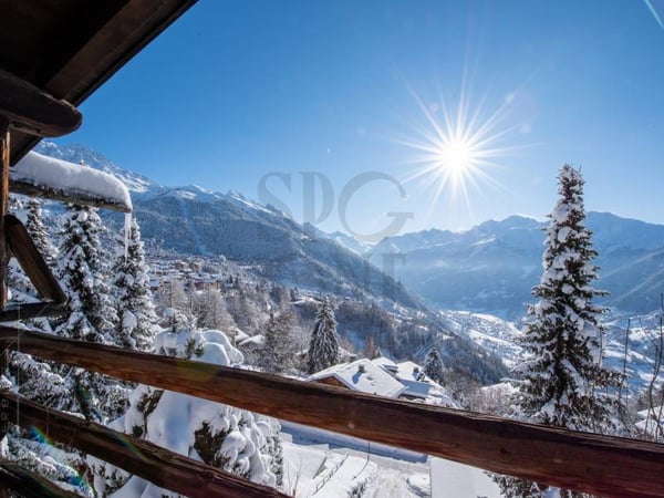 Chalet typique avec vue à couper le souffle 4