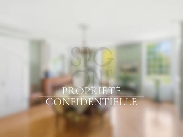 Demeure d'exception du XVIIIe siècle au centre de Cologny 1