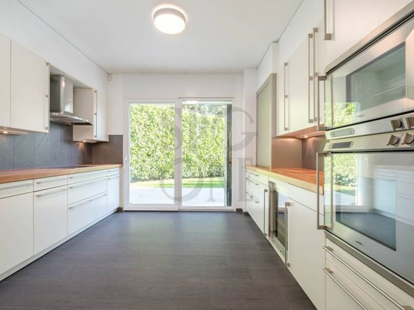 Maison contemporaine avec piscine 6