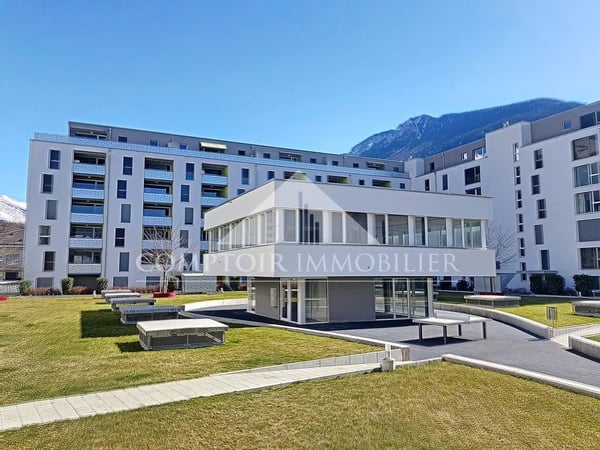 Surface commerciale au centre de Sierre, au coeur d'un complexe résidentiel 3