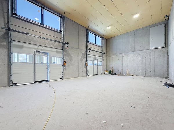 LOUER ? ESPACES INDUSTRIELS & BOXES DE STOCKAGE SIERRE 4