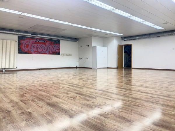 Grand local commercial au centre ville de Sierre 6