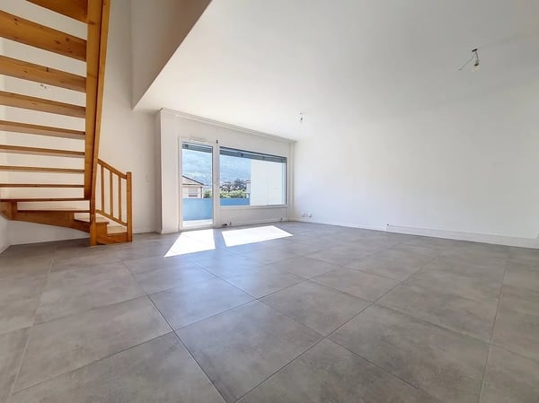A saisir 1.5 pièces rare en duplex dans le quartier du Scex à Sion 2