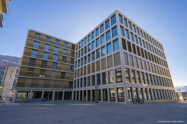 COUR DE GARE - Là où bat le coeur de Sion 2