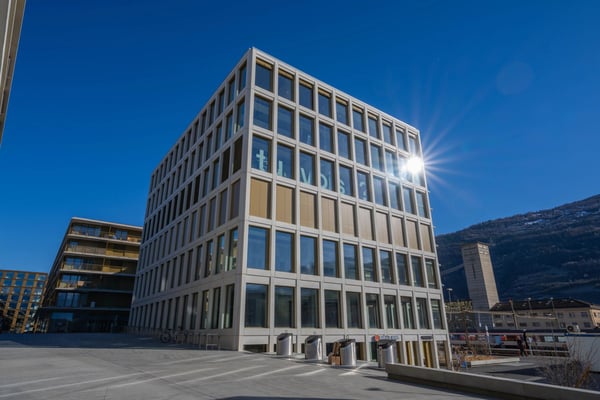 Superbes arcades commerciales de 540.57 m2 à louer dans le nouveau quartier Cour de Gare à Sion 11