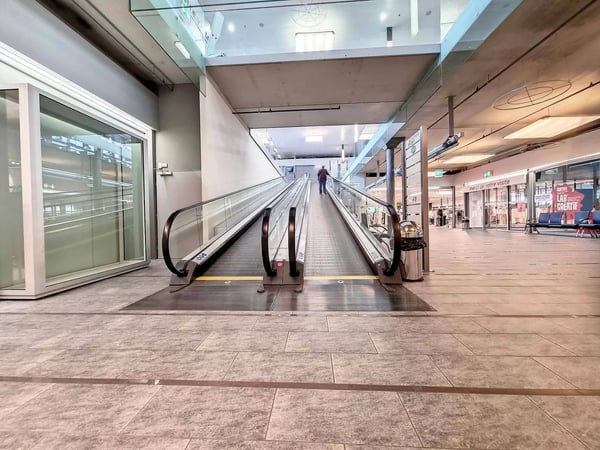 Surface commerciale de 107m² à louer à Conthey 1