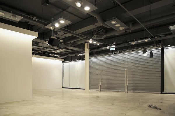 Surface commerciale de 107m² à louer à Conthey 2