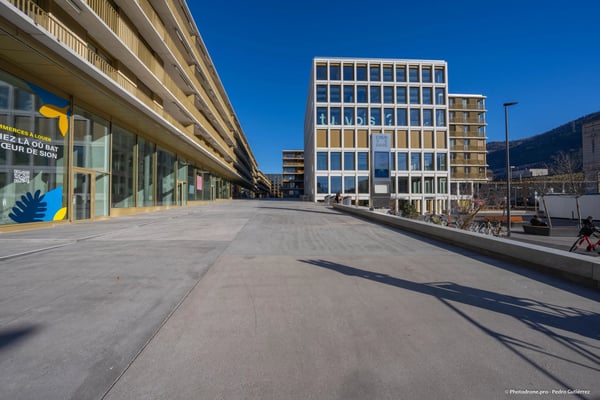 Surface retail avec forte visibilité - 18.25 m² - Cour de Gare (Sion) 5