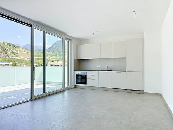 2.5 pièces en attique avec terrasse à louer à Uvrier 1