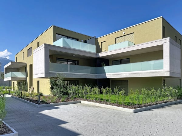 A louer à Uvrier grand 2.5 pièces en attique avec terrasse 1