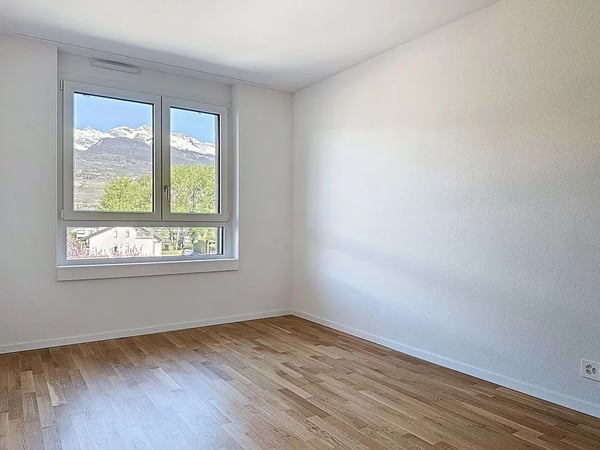 3.5 pièces récent à saisir à Bramois 4