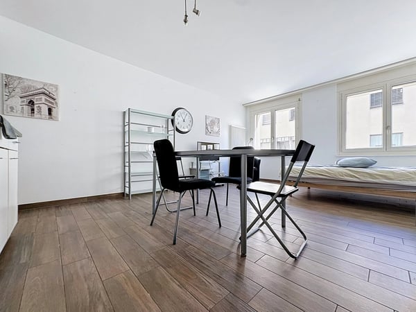 Studio meublé au centre de Sierre - libre de suite 2