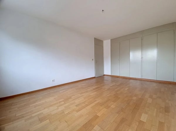 2 pièces au 6ème étage - Centre-ville de Martigny 3