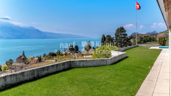 Propriété d'architecte de 7.5 pièces avec vue panoramique sur le lac et le vignoble à vendre à Corseaux 2