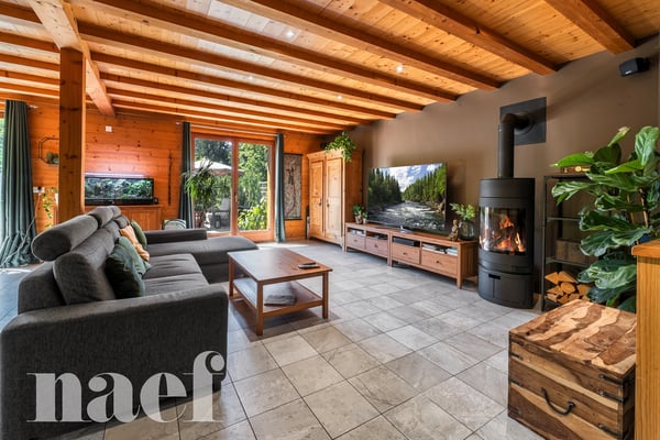 Magnifique chalet de 7.5 pièces 9
