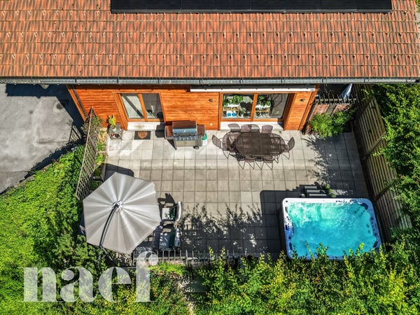 Magnifique chalet de 7.5 pièces 3