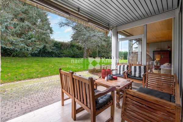 Maison d'architecte de 3 logements avec piscine extérieure à vendre à Chernex / Montreux 9