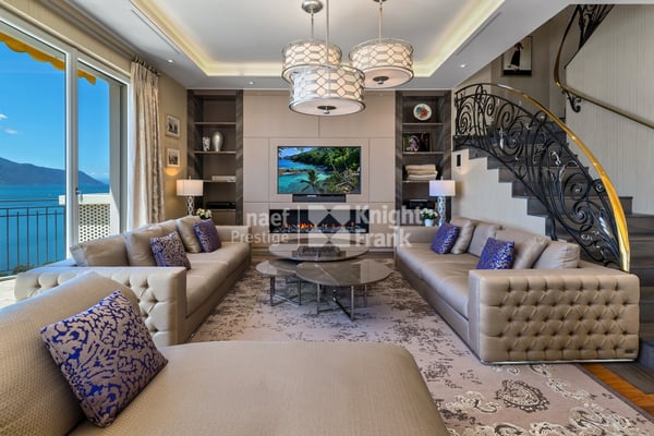 Unique ! Appartement en attique de 8.5 pièces avec une vue exceptionnelle à vendre au coeur de Montreux 9