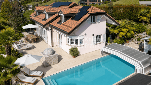 En exclusivité ! Spacieuse villa individuelle de 7.5 pièces à vendre à Brent / Montreux 2