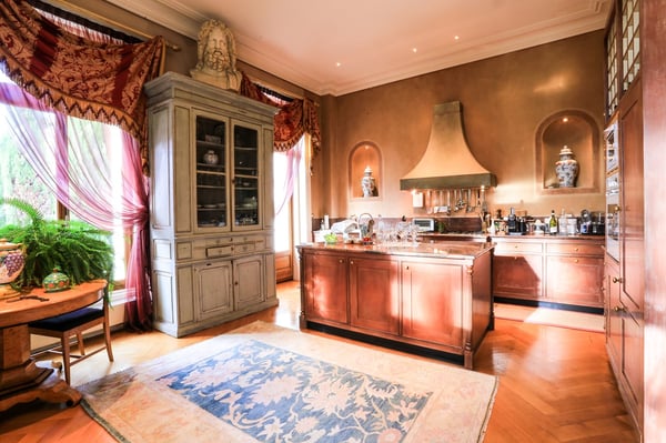 Somptueuse maison du 19ème siècle à vendre au centre de Montreux 12