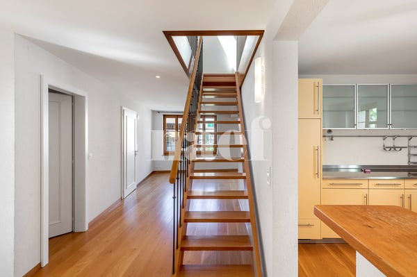 Maison villageoise de charme avec appartement de 3.5 pièces et une place de parc à vendre à Rivaz 8