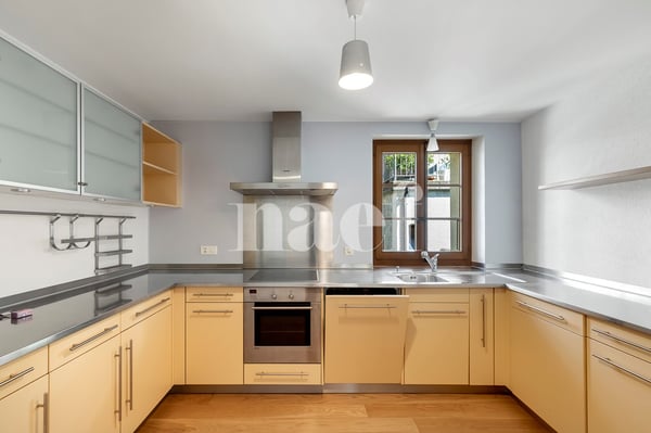 Maison villageoise de charme avec appartement de 3.5 pièces et une place de parc à vendre à Rivaz 7