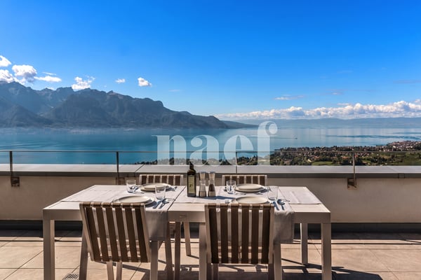 Appartement en attique de 4.5 pièces avec terrasse et vue grandiose sur le Léman à vendre sur les hauts de Montreux