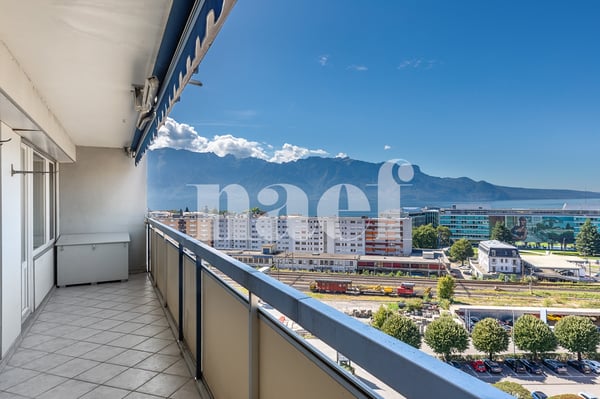 Appartement 4.5 pièces avec vue sur le lac et deux grands balcons à vendre à Corsier-sur-Vevey 2