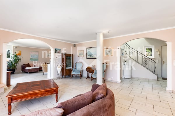En exclusivité ! Propriété familiale de 7.5 pièces à vendre à Montreux 8