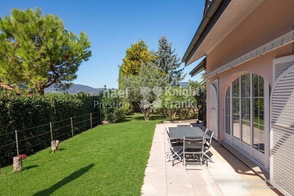 En exclusivité ! Propriété familiale de 7.5 pièces à vendre à Montreux 7