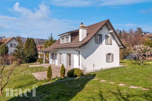 Maison de 290 m2 avec jardin et vue sur le lac 2